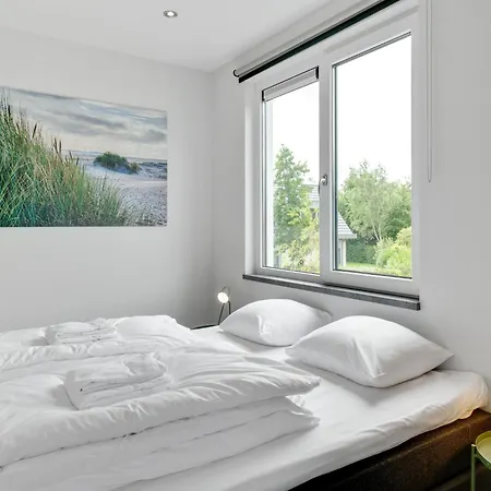 Great Energy Neutral On Texel With Sauna And Sun Shower Holiday home